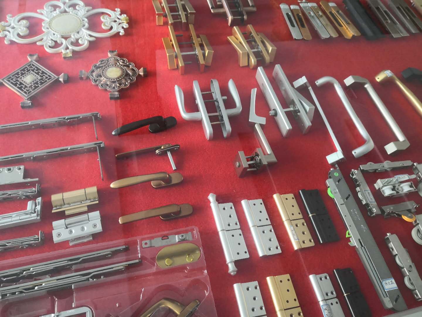 美阁门窗五金配件